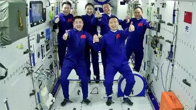 太空烤肉 大国阳谋:中国空间站上演的顶级凡尔赛