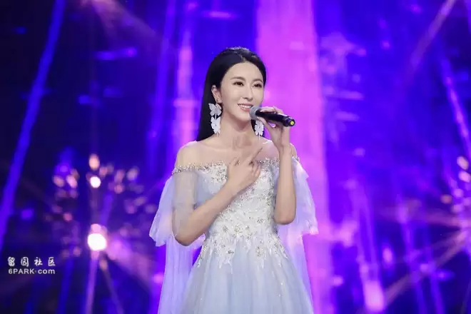 中国美女歌手牵动高官连环落马? 获封"反腐女杰"