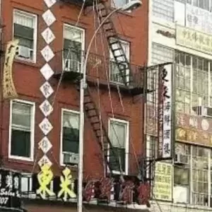 华人爸“母语被登记成普通话”失监护权 夺子11年 今终翻案