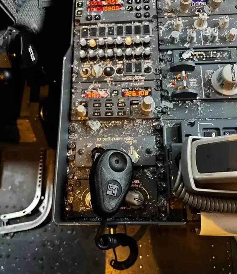 美联航737 MAX遭猛烈撞击 官方调查真相竟是…