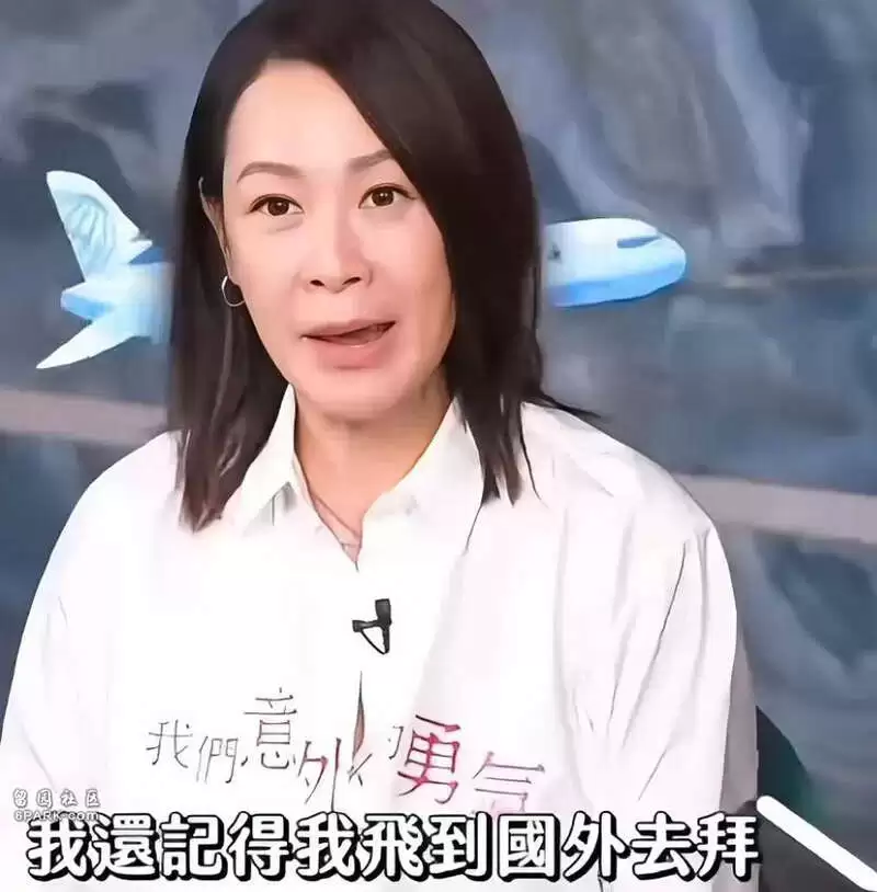 56岁刘若英断崖式衰老 生图曝光变小老太太