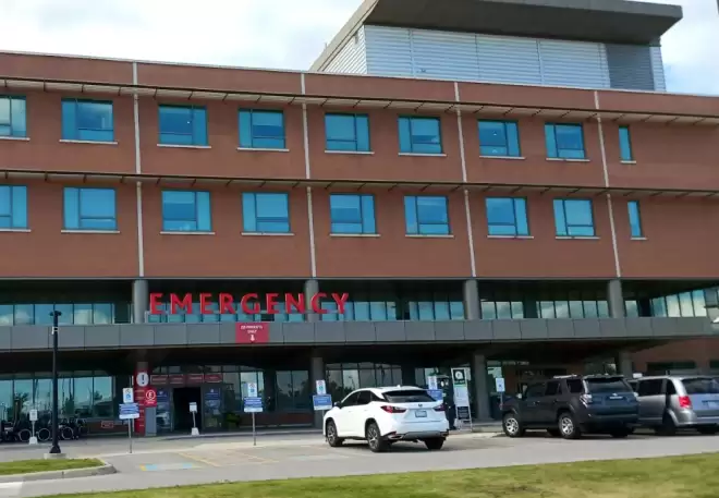 差点丢命！加拿大男子心脏病发作看急诊无人理自己换另一家医院