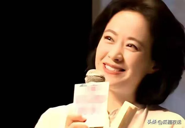 嫁大13岁名导被捧红，丈夫病逝后不愿再演戏