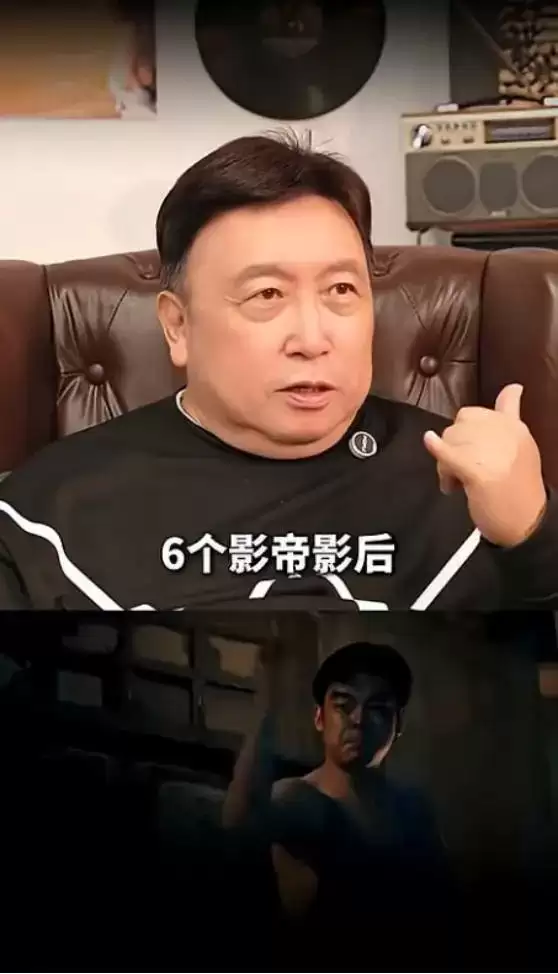 香港知名影后突然白发尽显，发际线崩了一块
