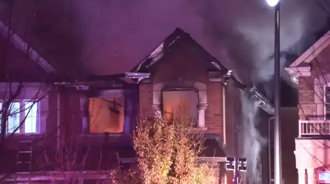 火灾中印度裔10人多代同堂家庭5人丧生，包括一名未出生婴儿