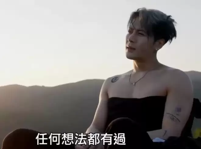 王嘉尔再谈患抑郁症时经历：曾喝醉睡在街上，想过不再活下去