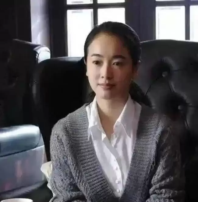 她曾是体操冠军 被姜文带进娱乐圈，绯闻好多