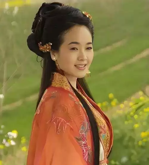 她曾是体操冠军 被姜文带进娱乐圈，绯闻好多