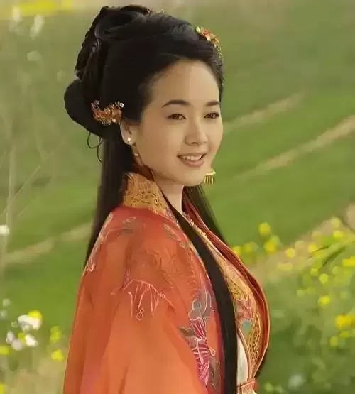 她曾是体操冠军 被姜文带进娱乐圈，绯闻好多