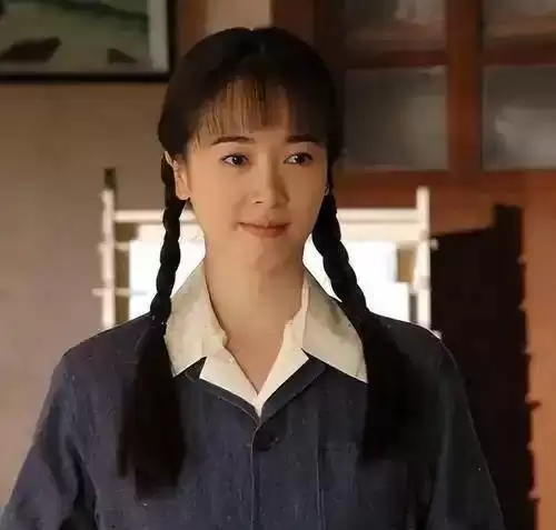 她曾是体操冠军 被姜文带进娱乐圈，绯闻好多