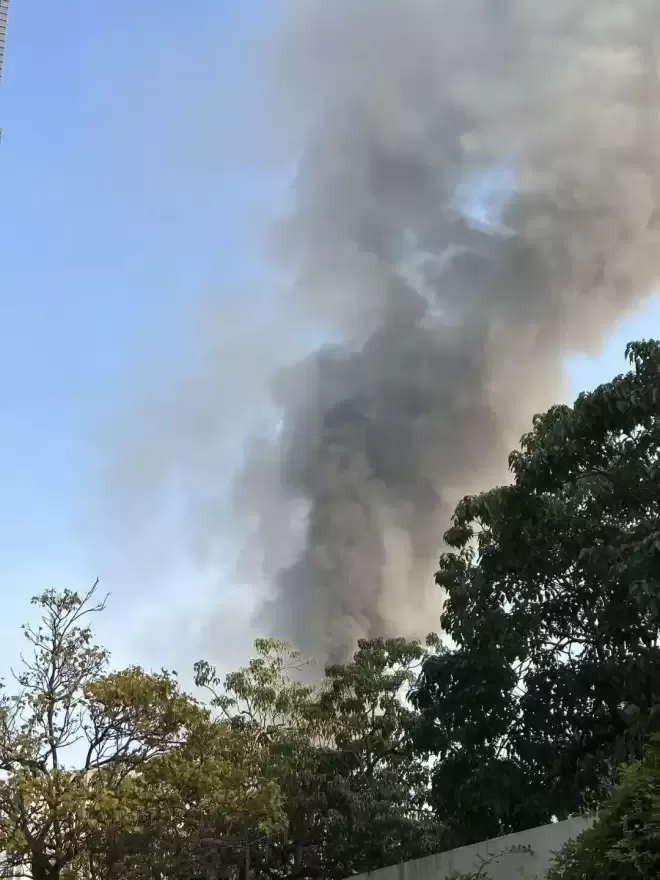 香港多所学校明日停课！大火已致14人遇难，居民痛心目睹