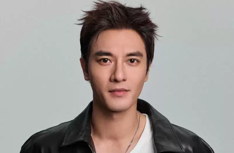 郑凯满怀期待拍“姐弟恋”短剧 看到68岁女主崩溃了