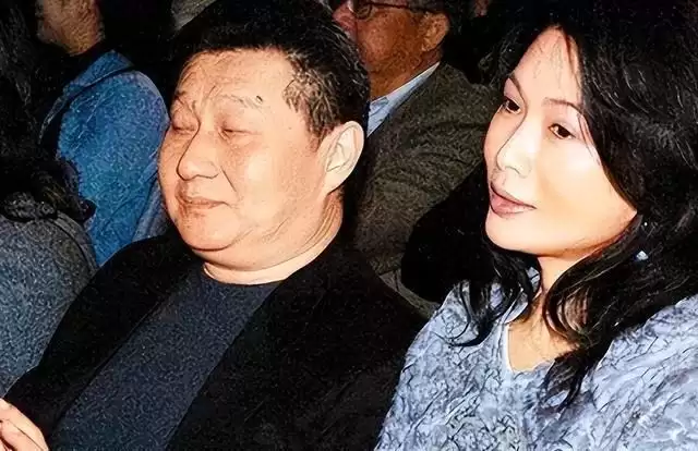 包养众多情妇,娶初中同窗之女,孙道存私生活混乱至极