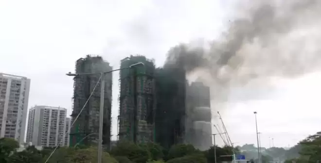 已经75人死亡！数百人失踪！加拿大香港人在致命公寓大火后悲痛