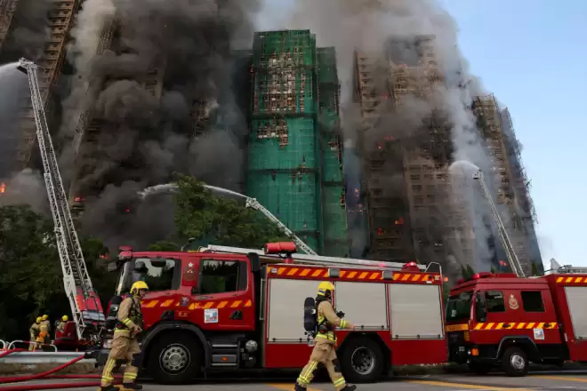 已经75人死亡！数百人失踪！加拿大香港人在致命公寓大火后悲痛