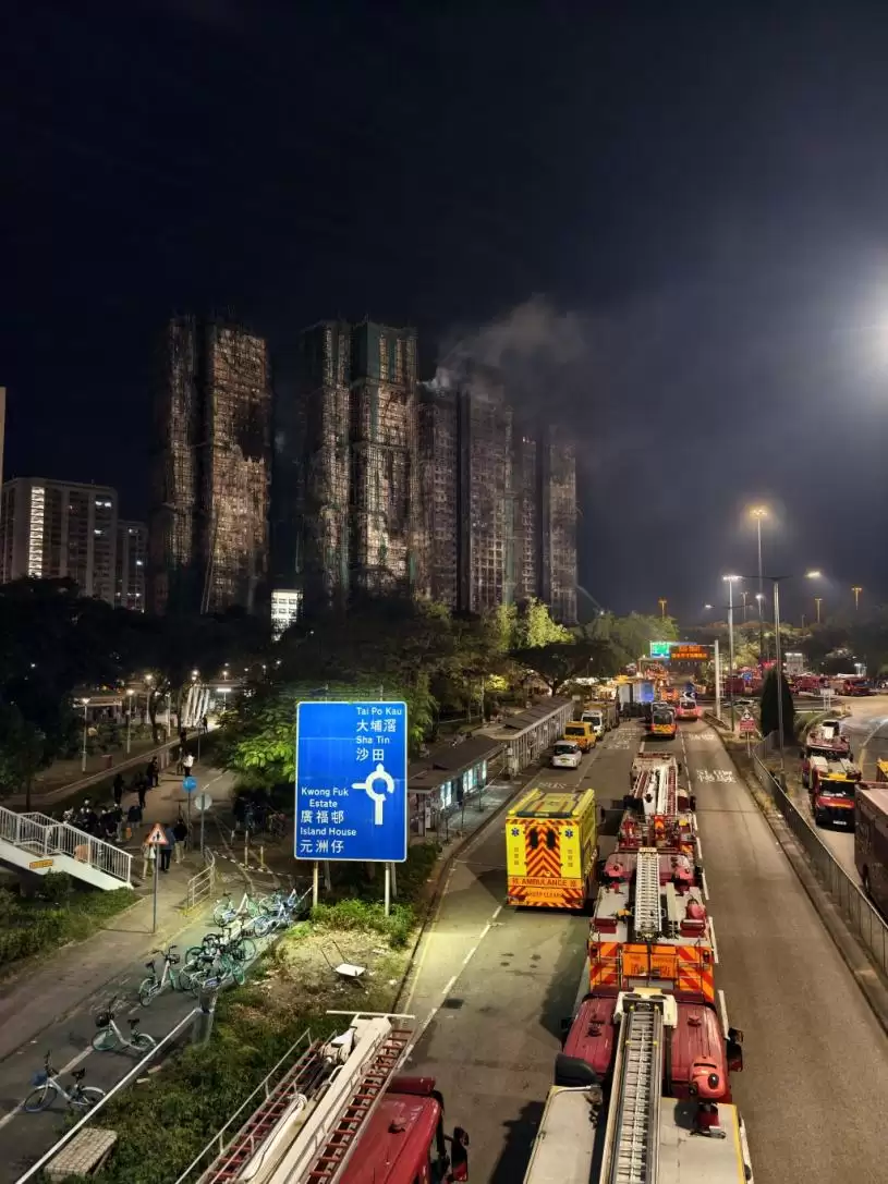 【持续更新】香港宏福苑大火  128死、200人情况未明  廉署拘2人 警钟未响消防将采行动
