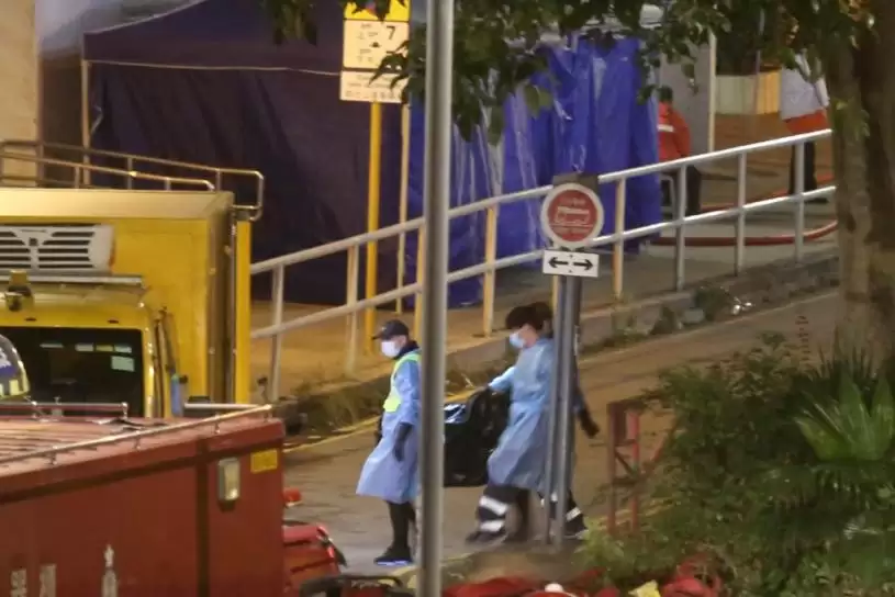【持续更新】香港宏福苑大火  128死、200人情况未明  廉署拘2人 警钟未响消防将采行动