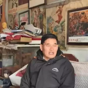 大衣哥:主业一直是种地副业是唱歌,对未来只想...