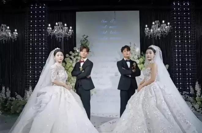 双胞胎兄弟同天迎娶双胞胎姐妹 “复制粘贴的幸福”