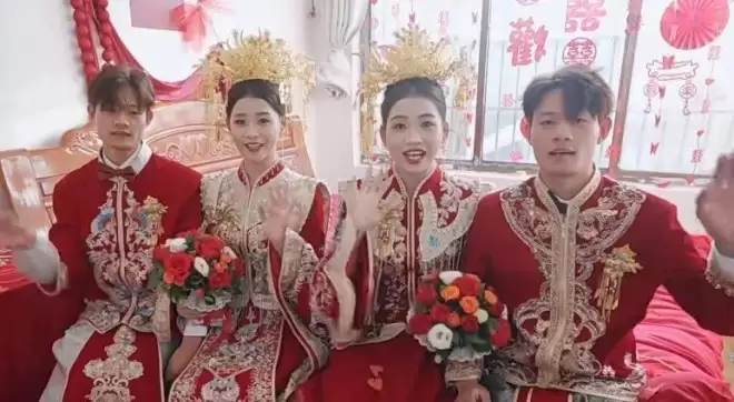 双胞胎兄弟同天迎娶双胞胎姐妹 “复制粘贴的幸福”