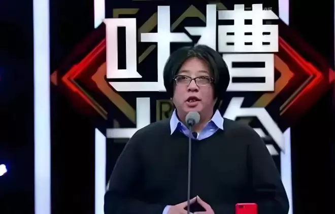 57岁袁惟仁送急诊画面曝光，成植物人三年身形消瘦