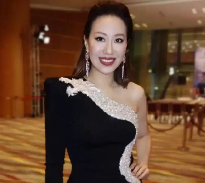 甄子丹受老婆风波影响，全网评论区沦陷....