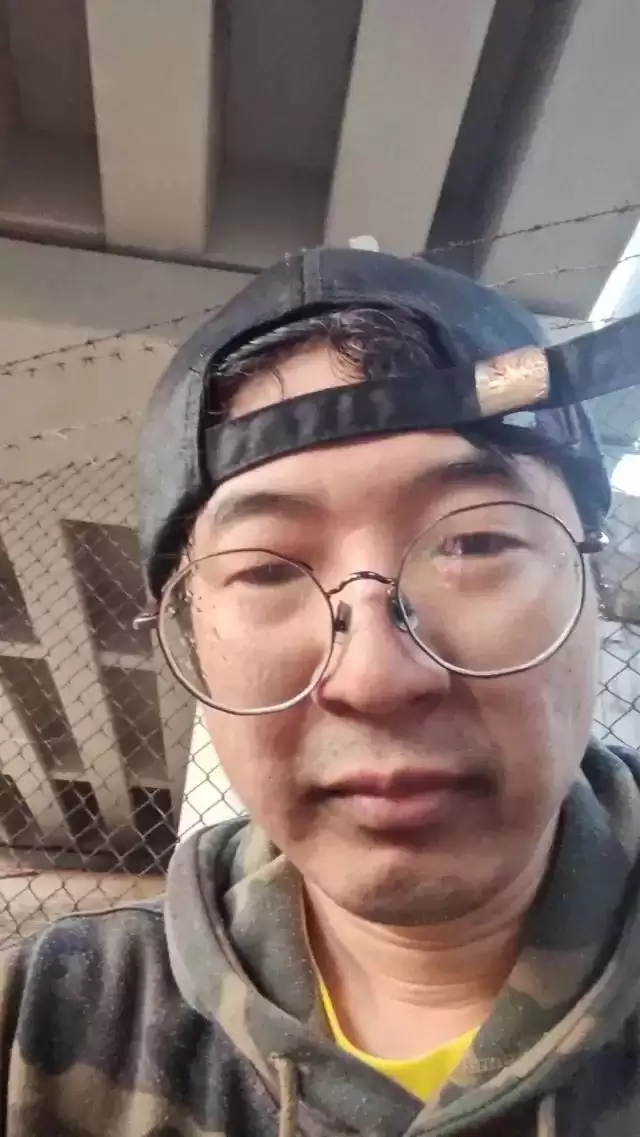 香港大埔宏福苑大火幸存者:第一次觉得死亡和我有关