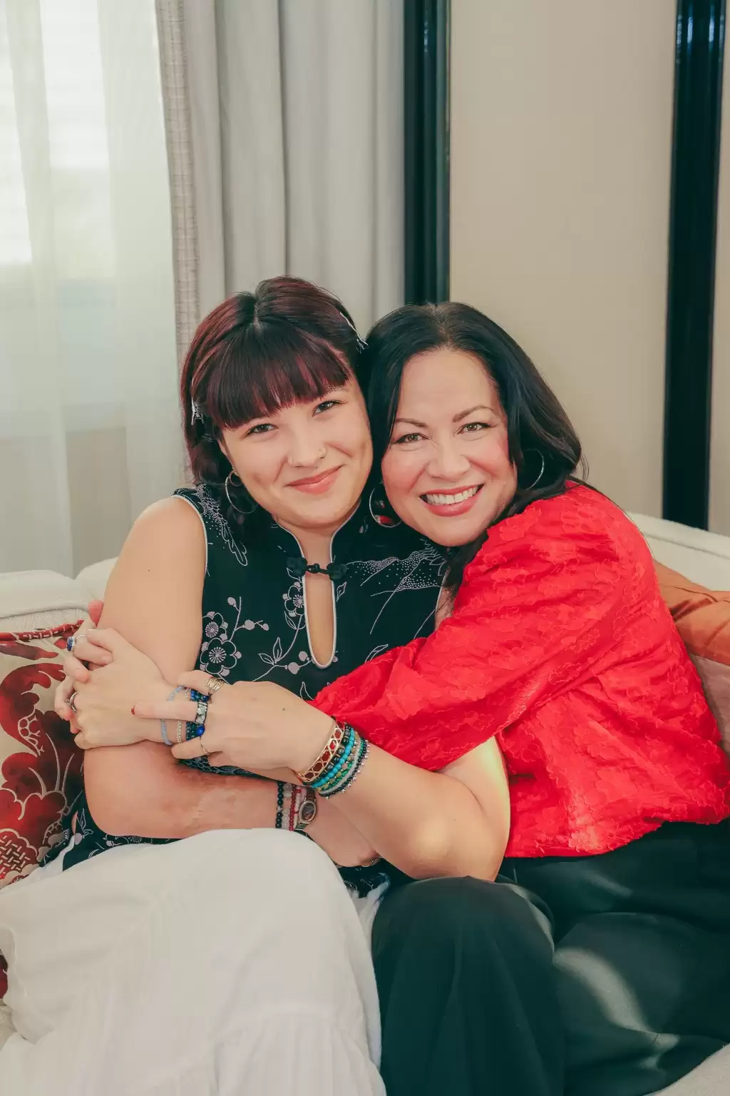 李香凝靠亡父名言治愈丧兄之痛  来港庆祝李小龙85岁诞辰︰感觉爸爸从未离开｜名人杂志