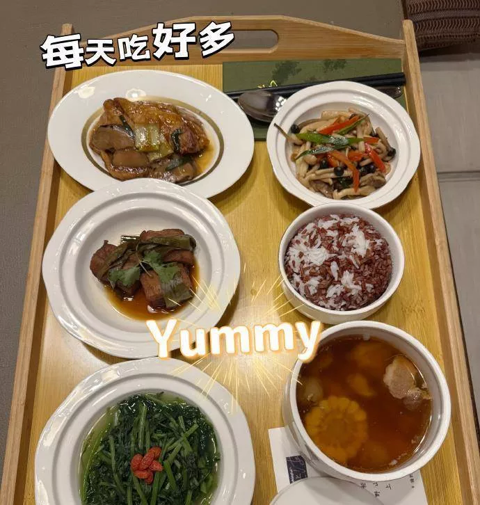 方媛庆小女儿满月,近照曝光又瘦又美