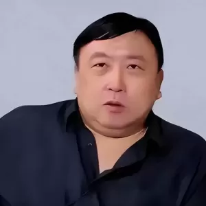 王晶曝易烊千玺封帝内幕 揭内娱人情世故