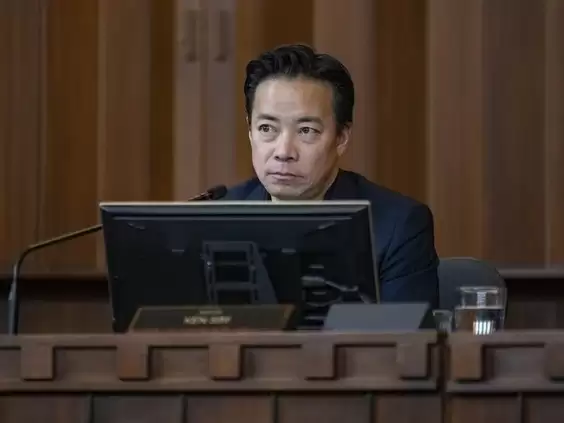 炸锅！加拿大华裔市长力推"地税零增长"，大砍开支！