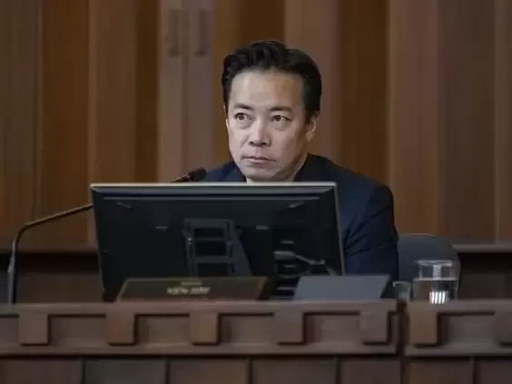 炸锅！加拿大华裔市长力推"地税零增长"，大砍开支！