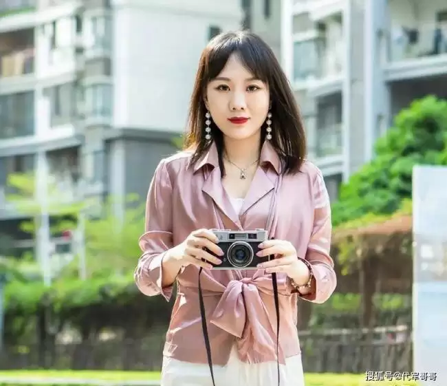2014年，那位著名的“拜金女”，如今怎样了