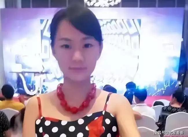 2014年，那位著名的“拜金女”，如今怎样了