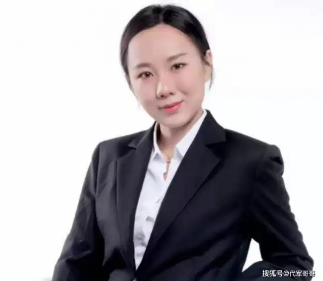 2014年，那位著名的“拜金女”，如今怎样了