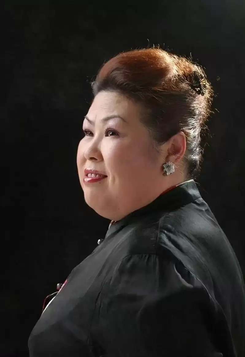 “富婆专业户”中国女星死讯藏5年 昔遭男友骗财孤独一生