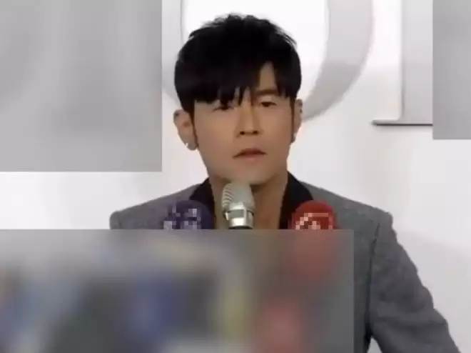 周杰伦透露新专辑发布时间：明年一定出来，大概三四月的时候