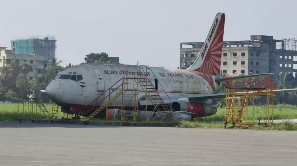 印度航空波音737客机失踪13年&nbsp; 竟被发现遗落加尔各答机场