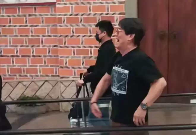 周华健带洋媳妇回潮汕！65岁妻子满头银发