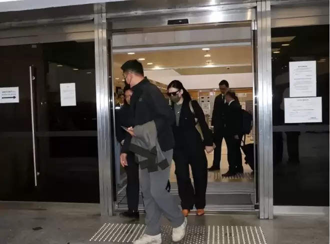 张柏芝遭前经纪人索赔上千万，憔悴暴瘦现身法庭