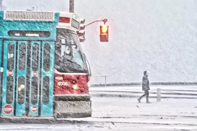冻哭了！今冬最冷一天，多伦多体感直逼-20°C，持续降雪