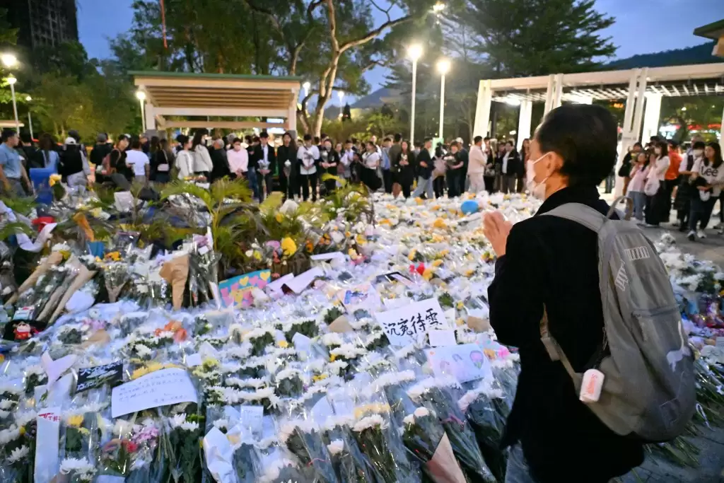 【持续更新】宏福苑其中一具遗体分属两人&nbsp;增至160死&nbsp;大厦外发现骨头 失联降至6人