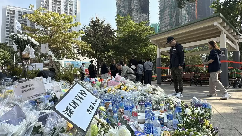 【持续更新】宏福苑其中一具遗体分属两人&nbsp;增至160死&nbsp;大厦外发现骨头 失联降至6人
