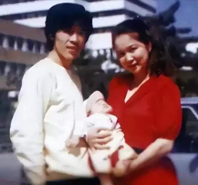 64岁身价千万的蔡明现状，给不婚主义提了个醒