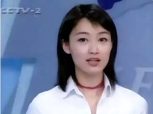 她是“最风流”女主持，曾将2个有妇之夫玩弄于股掌