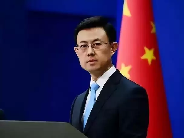 国籍严查打响第一枪！华人被拦机场，掀起巨浪