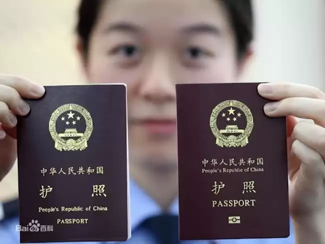 国籍严查打响第一枪！华人被拦机场，掀起巨浪