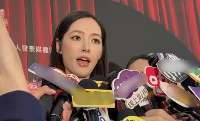 郭碧婷自曝和向佐两地分居，靠孩子联络感情...