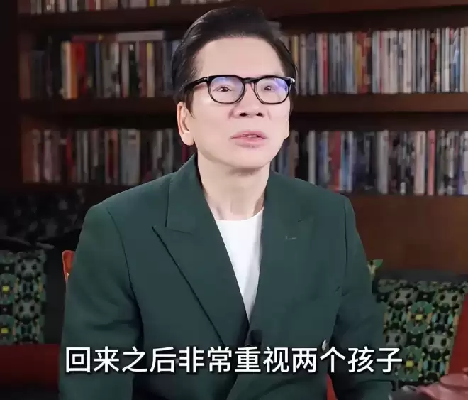 郭碧婷自曝和向佐两地分居，靠孩子联络感情...