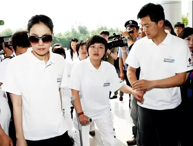 李亚鹏：一视频看哭全网,网友不忍再喊他“老赖”